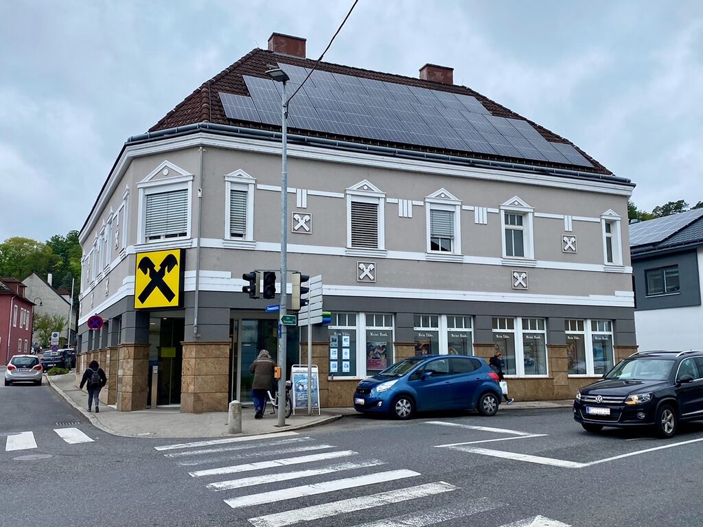 Datei:Raifeisenbank Ybbs 2024.jpg