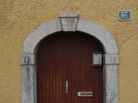 Detail des Eingangs-Portals - Laukhardt 2011