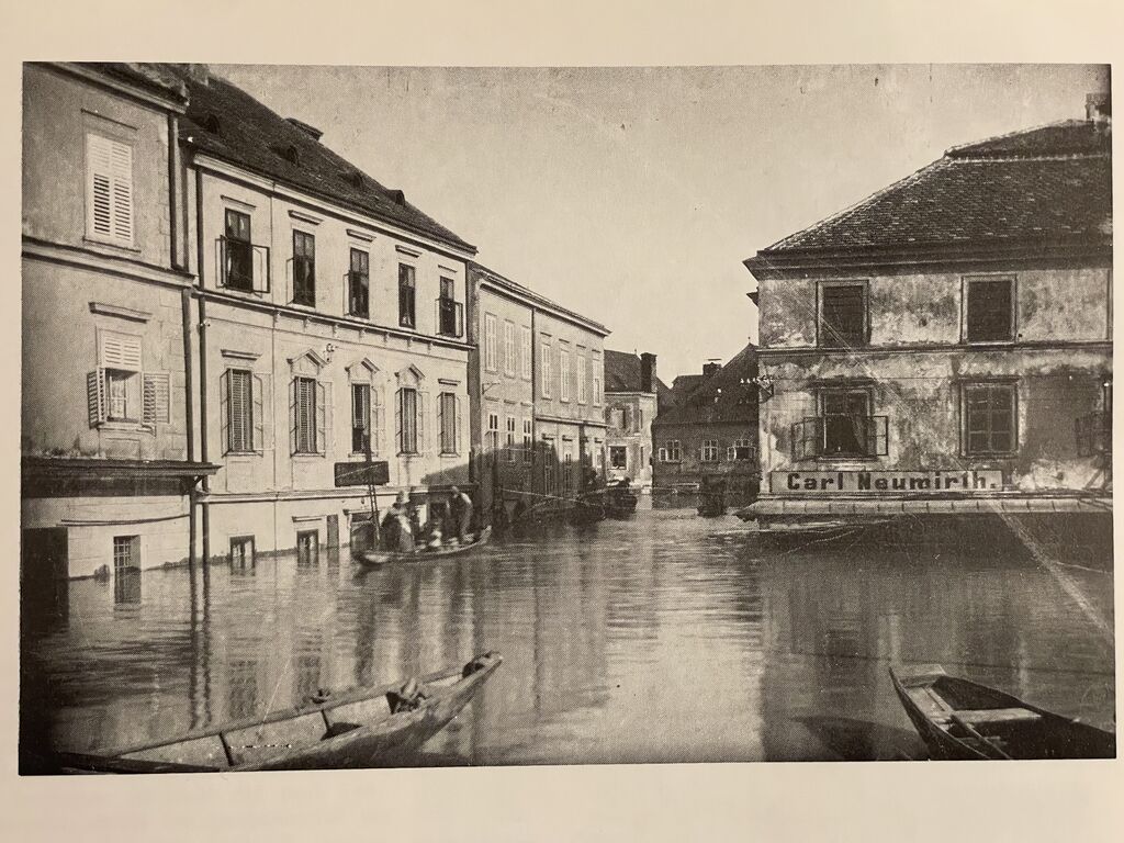 Datei:Hauptplatz1899.jpg