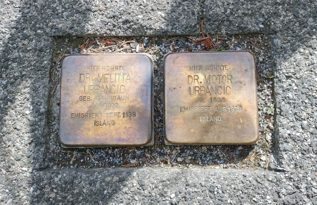 Datei:Graz Waldmüllergasse 14 Stolpersteine 2024.jpg