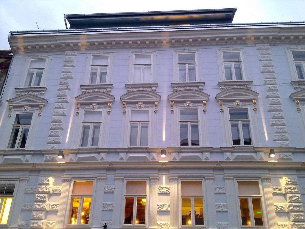Datei:Franziskanerplatz 13 2014.jpg