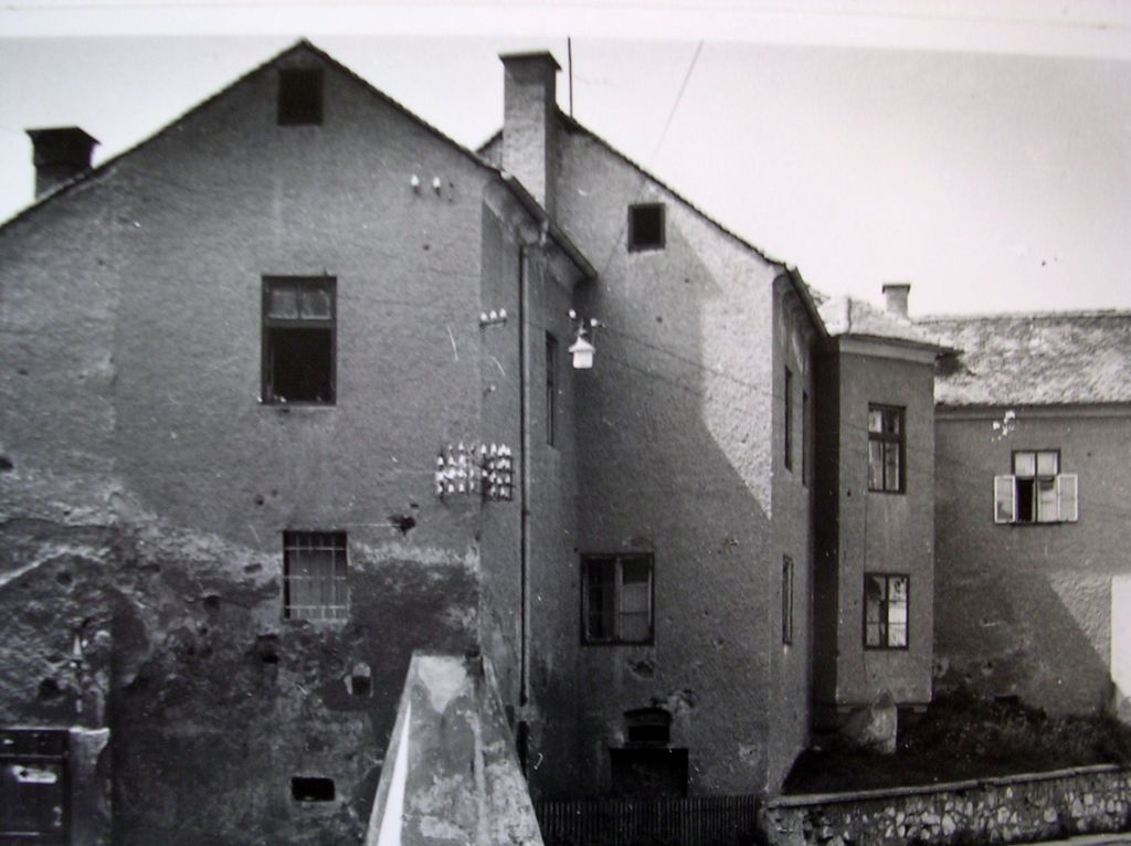 Datei:Schörglhof Felix-Dahn-Platz 1954, StA III 31.JPG