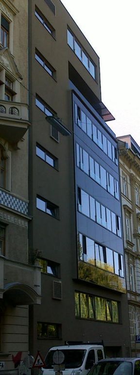 Datei:Lendkai 35 2011.jpg