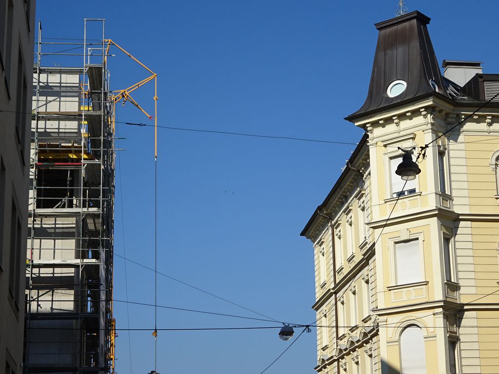 Datei:Ernest-Thun-Straße 2015-08-31 (2).jpg