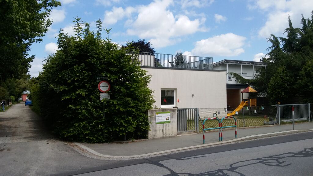 Datei:Graz Kindergarten Marburgerstrasse Hertzgasse 2019.jpg
